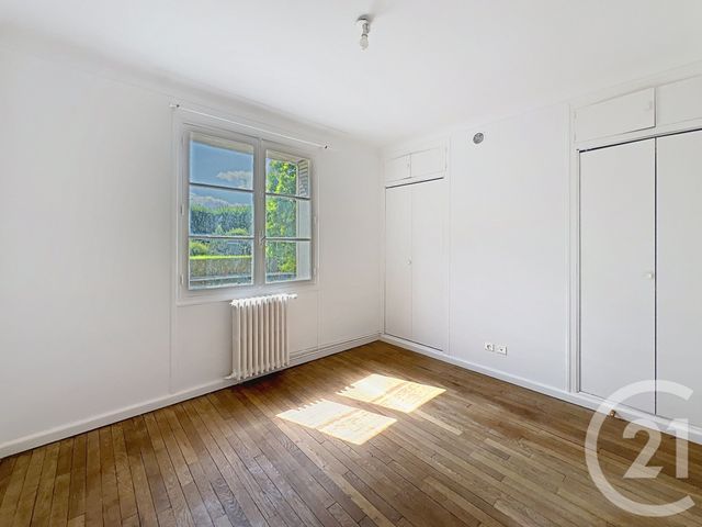 Afficher la photo en grand Appartement F3 à vendre - 3 pièces - 67,30 m2 - Montereau Fault Yonne - 77 - ILE-DE-FRANCE
