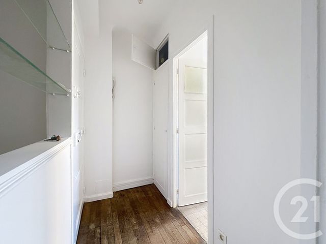 Afficher la photo en grand Appartement F3 à vendre - 3 pièces - 67,30 m2 - Montereau Fault Yonne - 77 - ILE-DE-FRANCE