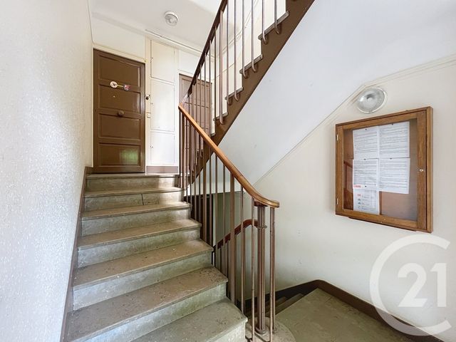 Afficher la photo en grand Appartement F3 à vendre - 3 pièces - 67,30 m2 - Montereau Fault Yonne - 77 - ILE-DE-FRANCE