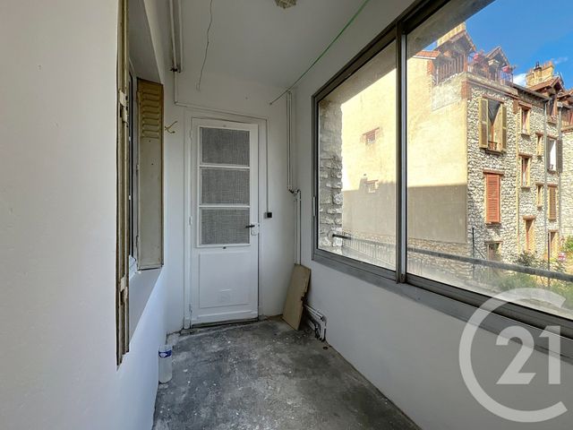 Afficher la photo en grand Appartement F3 à vendre - 3 pièces - 67,30 m2 - Montereau Fault Yonne - 77 - ILE-DE-FRANCE