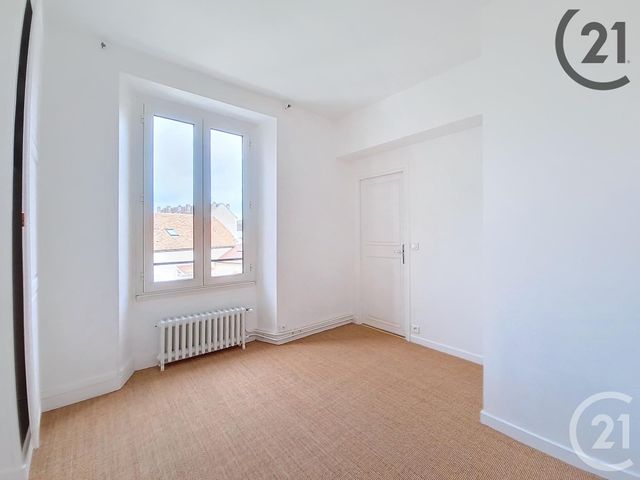 Afficher la photo en grand Appartement F2 à vendre - 2 pièces - 50,70 m2 - Montereau Fault Yonne - 77 - ILE-DE-FRANCE
