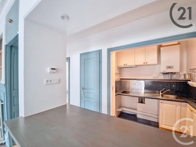 Afficher la photo en grand Appartement F2 à vendre - 2 pièces - 50,70 m2 - Montereau Fault Yonne - 77 - ILE-DE-FRANCE