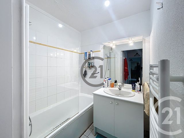 Appartement F3 &agrave; vendre - 3 pi&egrave;ces - 64 m2 - Montereau Fault Yonne - 77 - ILE-DE-FRANCE