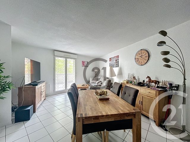 Appartement F3 &agrave; vendre - 3 pi&egrave;ces - 64 m2 - Montereau Fault Yonne - 77 - ILE-DE-FRANCE