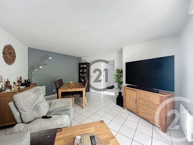 Appartement F3 à vendre MONTEREAU FAULT YONNE