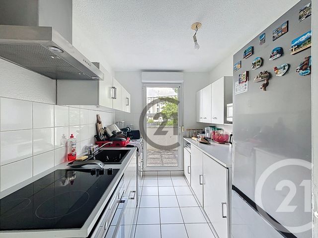 Appartement F3 &agrave; vendre - 3 pi&egrave;ces - 64 m2 - Montereau Fault Yonne - 77 - ILE-DE-FRANCE