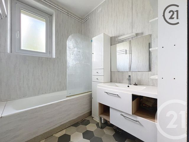 Afficher la photo en grand Maison à vendre - 5 pièces - 123 m2 - Varennes Sur Seine - 77 - ILE-DE-FRANCE