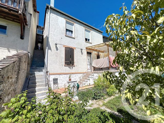 Afficher la photo en grand Maison à vendre - 2 pièces - 63 m2 - Montereau Fault Yonne - 77 - ILE-DE-FRANCE