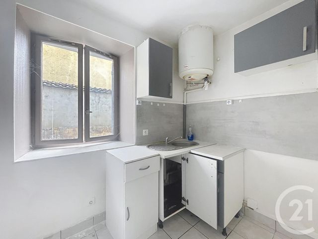 Appartement F2 bis à vendre - 3 pièces - 54,27 m2 - Montereau Fault Yonne - 77 - ILE-DE-FRANCE