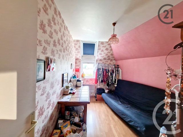 Afficher la photo en grand Appartement F3 à vendre - 3 pièces - 65,50 m2 - Montereau Fault Yonne - 77 - ILE-DE-FRANCE