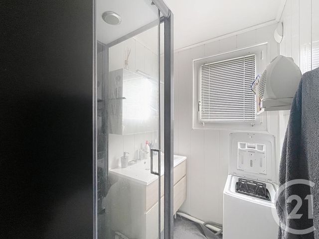 Appartement F2 à vendre - 2 pièces - 34,84 m2 - Montereau Fault Yonne - 77 - ILE-DE-FRANCE