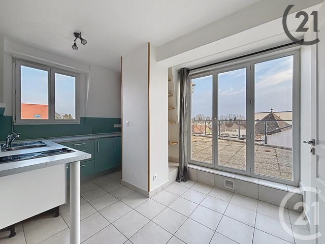 Appartement F1 à louer - 1 pièce - 27 m2 - Montereau Fault Yonne - 77 - ILE-DE-FRANCE