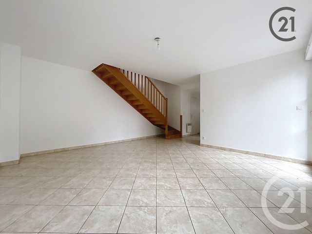 Maison à vendre - 4 pièces - 89,15 m2 - Montereau Fault Yonne - 77 - ILE-DE-FRANCE