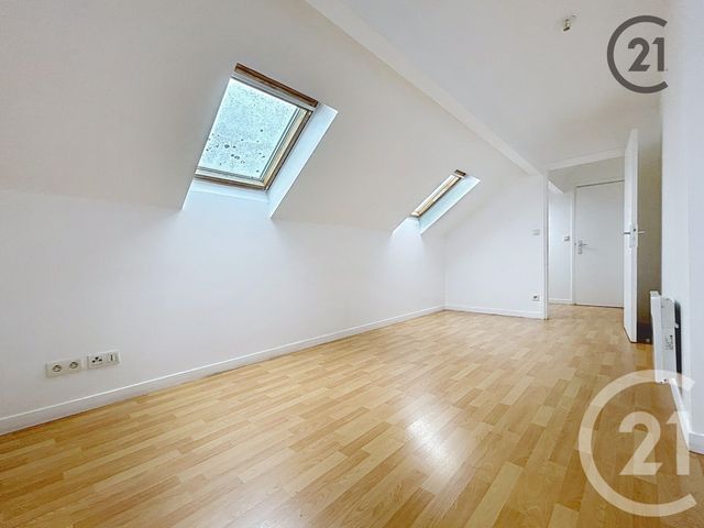 Maison à vendre - 4 pièces - 89,15 m2 - Montereau Fault Yonne - 77 - ILE-DE-FRANCE