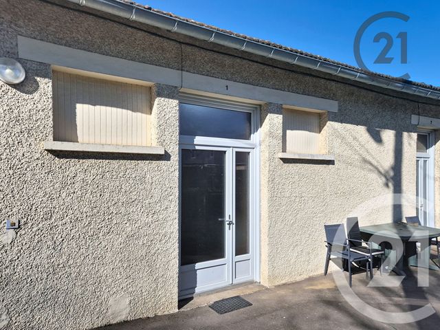 Appartement F1 &agrave; louer - 1 pi&egrave;ce - 21 m2 - Montereau Fault Yonne - 77 - ILE-DE-FRANCE