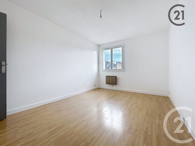 Appartement F4 &agrave; vendre - 4 pi&egrave;ces - 100,89 m2 - Montereau Fault Yonne - 77 - ILE-DE-FRANCE