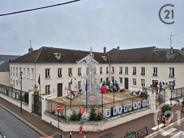Appartement F1 à louer - 1 pièce - 22 m2 - Montereau Fault Yonne - 77 - ILE-DE-FRANCE
