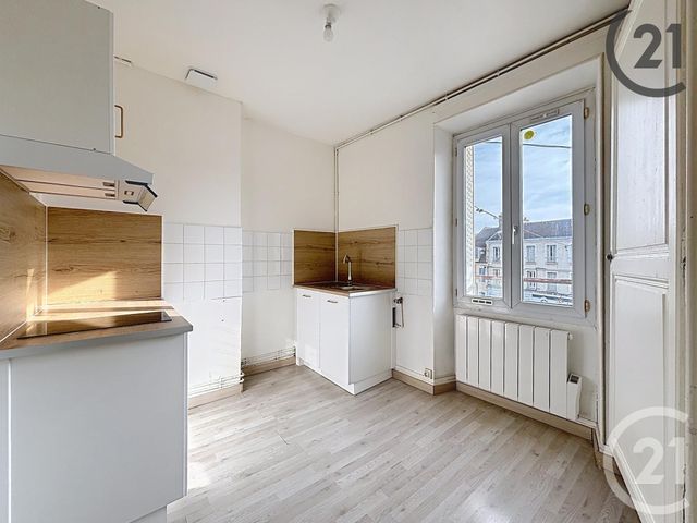 Appartement F2 à louer - 2 pièces - 44,50 m2 - Montereau Fault Yonne - 77 - ILE-DE-FRANCE