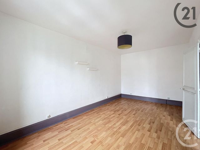 Appartement F2 à louer - 2 pièces - 44,50 m2 - Montereau Fault Yonne - 77 - ILE-DE-FRANCE