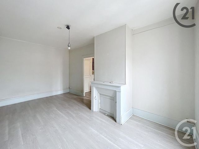 Appartement F2 à louer - 2 pièces - 44,50 m2 - Montereau Fault Yonne - 77 - ILE-DE-FRANCE