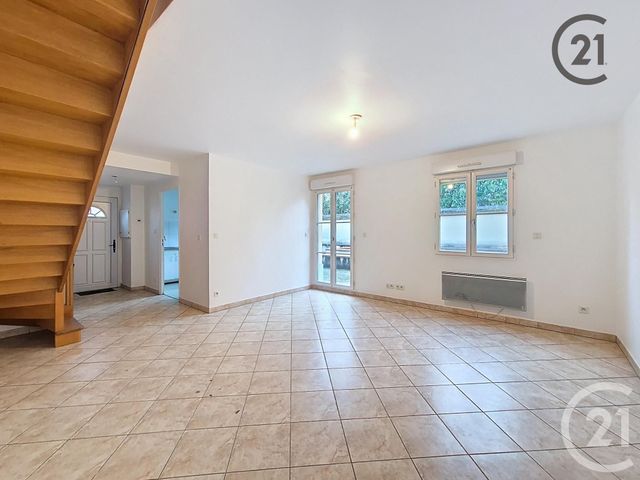 Appartement F4 à louer MONTEREAU FAULT YONNE