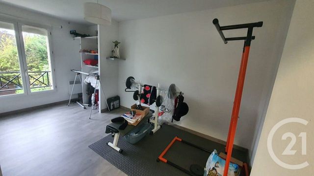 Maison &agrave; louer - 4 pi&egrave;ces - 81,28 m2 - Montereau Fault Yonne - 77 - ILE-DE-FRANCE