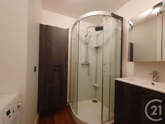 Appartement F2 &agrave; louer - 2 pi&egrave;ces - 41 m2 - Montereau Fault Yonne - 77 - ILE-DE-FRANCE