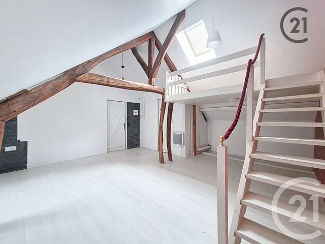 Appartement F2 à louer MONTEREAU FAULT YONNE