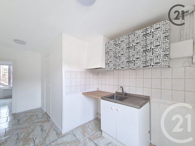 Appartement F1 &agrave; louer - 1 pi&egrave;ce - 23 m2 - Montereau Fault Yonne - 77 - ILE-DE-FRANCE