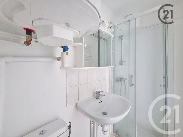 Appartement F1 &agrave; louer - 1 pi&egrave;ce - 23 m2 - Montereau Fault Yonne - 77 - ILE-DE-FRANCE