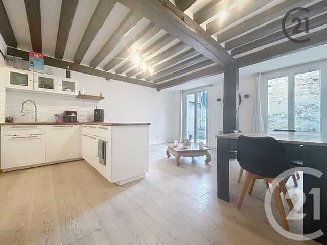 Immeuble à vendre MONTEREAU FAULT YONNE