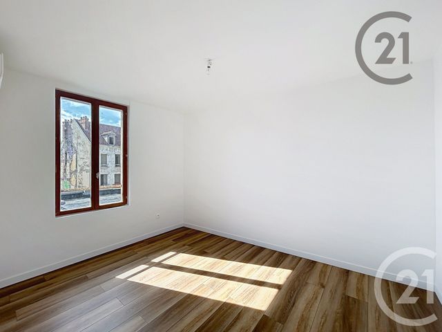 Appartement F3 &agrave; louer - 3 pi&egrave;ces - 46 m2 - Montereau Fault Yonne - 77 - ILE-DE-FRANCE