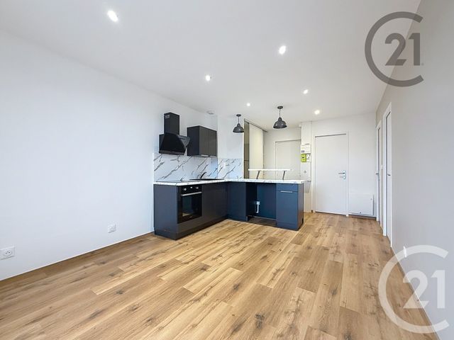 Appartement F3 &agrave; louer - 3 pi&egrave;ces - 48,26 m2 - Montereau Fault Yonne - 77 - ILE-DE-FRANCE