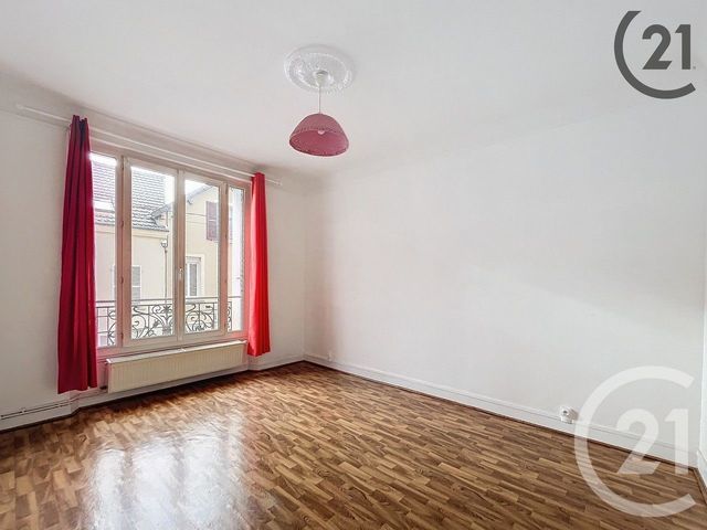 Appartement &agrave; louer - 3 pi&egrave;ces - 68,70 m2 - Montereau Fault Yonne - 77 - ILE-DE-FRANCE