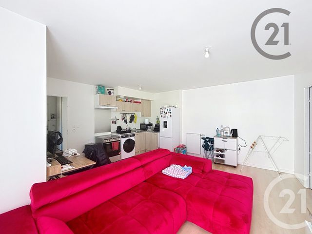 Appartement F3 &agrave; louer - 3 pi&egrave;ces - 57,21 m2 - Montereau Fault Yonne - 77 - ILE-DE-FRANCE