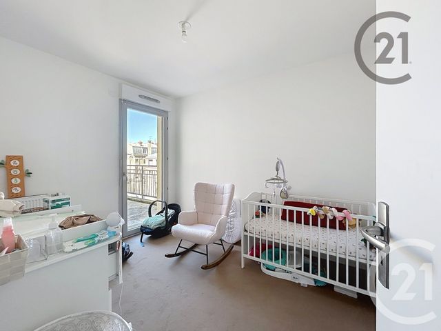 Appartement F3 &agrave; louer - 3 pi&egrave;ces - 57,21 m2 - Montereau Fault Yonne - 77 - ILE-DE-FRANCE