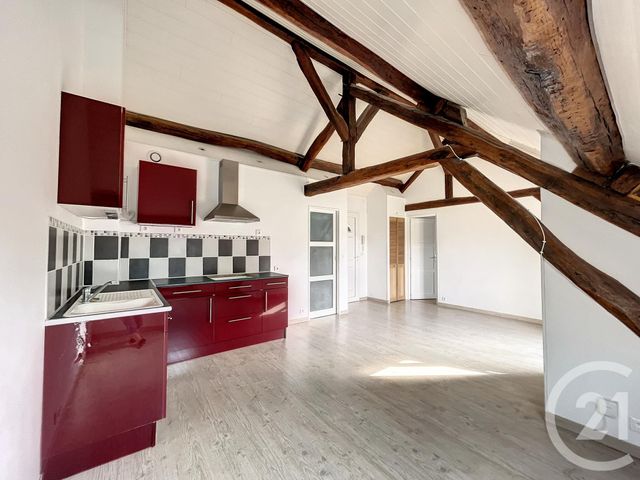 Appartement F2 &agrave; louer - 2 pi&egrave;ces - 42 m2 - Montereau Fault Yonne - 77 - ILE-DE-FRANCE