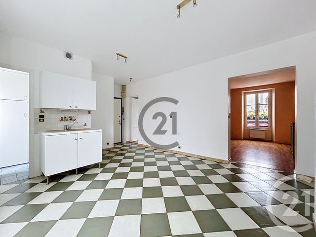 Appartement F2 Bis à vendre MONTEREAU FAULT YONNE