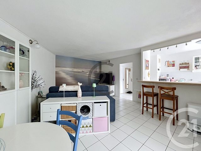 Appartement F3 &agrave; vendre - 3 pi&egrave;ces - 64 m2 - Montereau Fault Yonne - 77 - ILE-DE-FRANCE