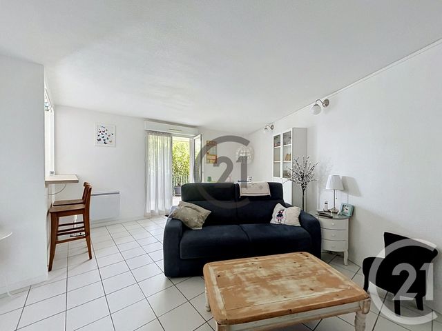 Appartement F3 &agrave; vendre - 3 pi&egrave;ces - 64 m2 - Montereau Fault Yonne - 77 - ILE-DE-FRANCE