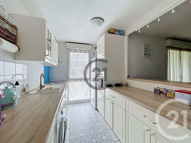 Appartement F3 &agrave; vendre - 3 pi&egrave;ces - 64 m2 - Montereau Fault Yonne - 77 - ILE-DE-FRANCE