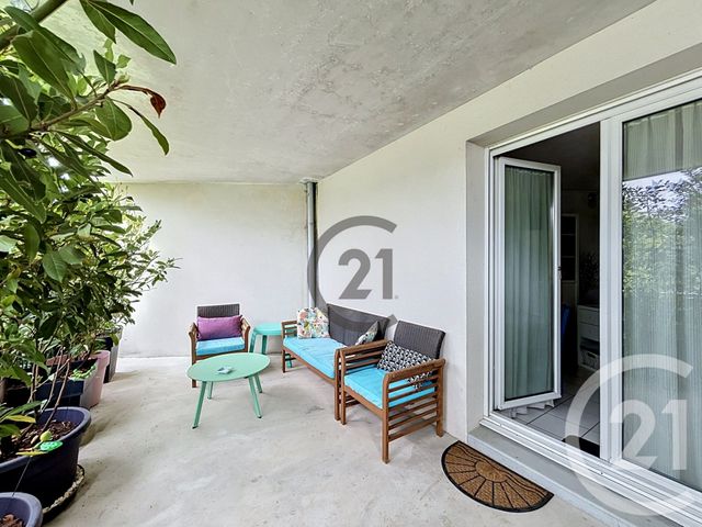 Appartement F3 &agrave; vendre - 3 pi&egrave;ces - 64 m2 - Montereau Fault Yonne - 77 - ILE-DE-FRANCE