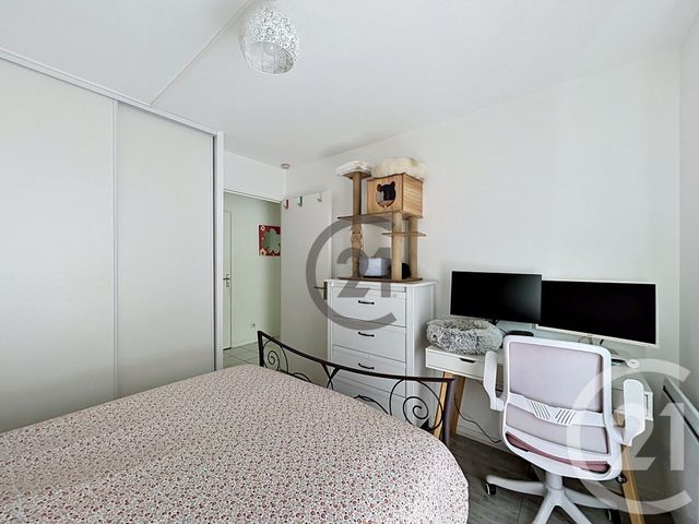 Appartement F3 &agrave; vendre - 3 pi&egrave;ces - 64 m2 - Montereau Fault Yonne - 77 - ILE-DE-FRANCE
