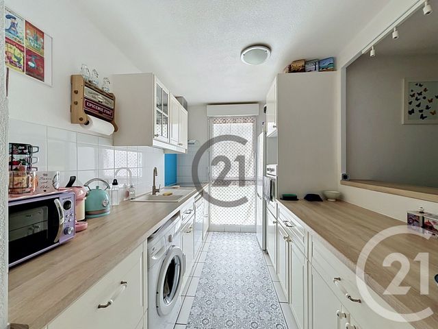 Appartement F3 &agrave; vendre - 3 pi&egrave;ces - 64 m2 - Montereau Fault Yonne - 77 - ILE-DE-FRANCE