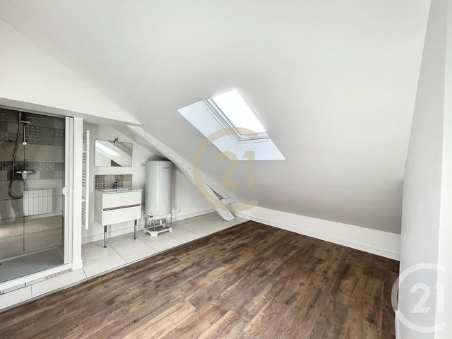 Appartement F2 &agrave; louer - 2 pi&egrave;ces - 24,56 m2 - Montereau Fault Yonne - 77 - ILE-DE-FRANCE