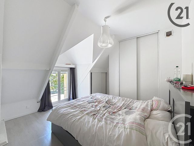 Maison &agrave; louer - 4 pi&egrave;ces - 91,78 m2 - Montereau Fault Yonne - 77 - ILE-DE-FRANCE