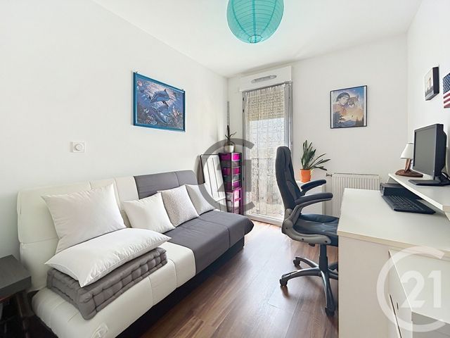 Appartement F3 &agrave; vendre - 3 pi&egrave;ces - 58,56 m2 - Montereau Fault Yonne - 77 - ILE-DE-FRANCE