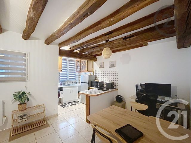 Appartement F2 &agrave; louer - 2 pi&egrave;ces - 35,22 m2 - Montereau Fault Yonne - 77 - ILE-DE-FRANCE