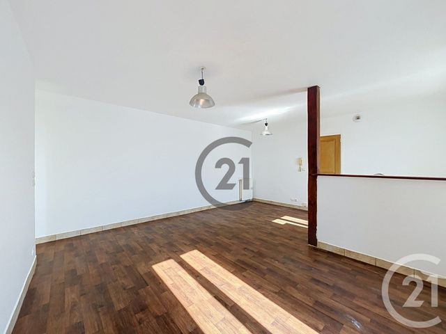 Appartement F3 &agrave; vendre - 3 pi&egrave;ces - 57,10 m2 - Montereau Fault Yonne - 77 - ILE-DE-FRANCE