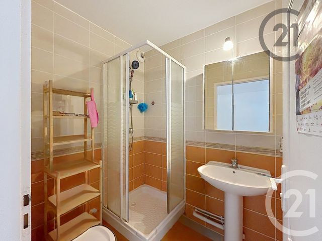 Appartement F2 &agrave; louer - 2 pi&egrave;ces - 46,50 m2 - Montereau Fault Yonne - 77 - ILE-DE-FRANCE
